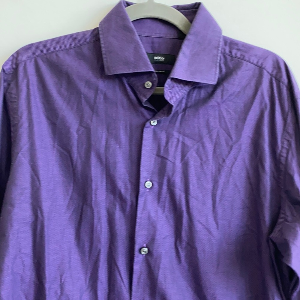 Hugo Boss men’s dress button up shirt dk purple 16.5 42
